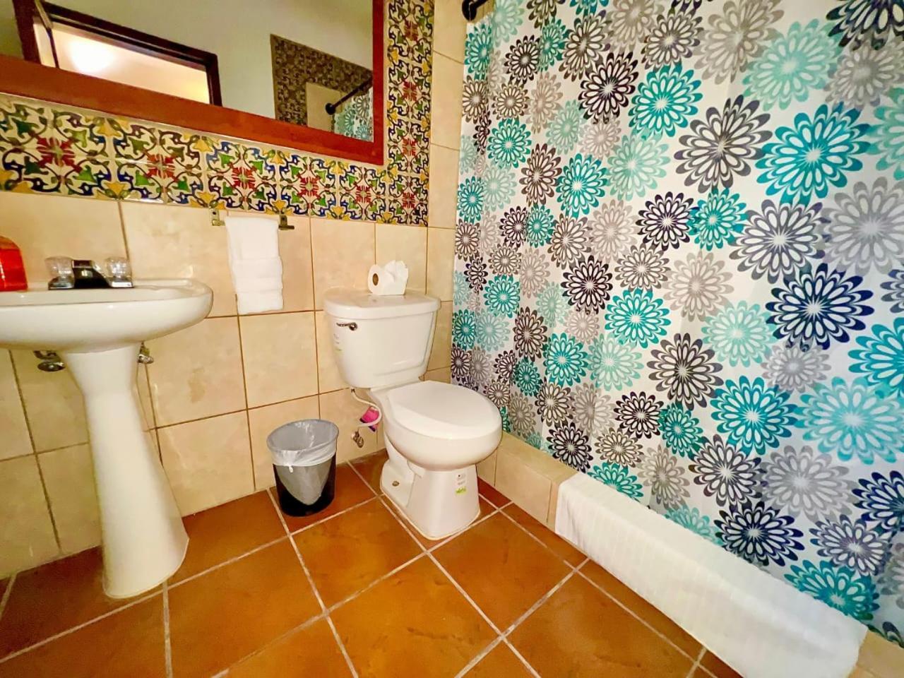 אנטיגואה גואטמלה Hotel Posada Casa Santorini מראה חיצוני תמונה